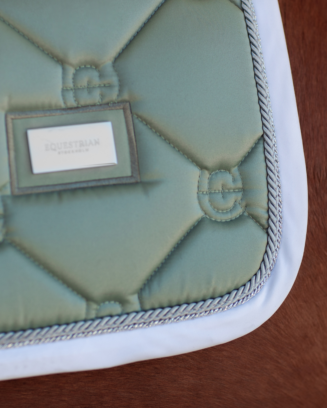 Equestrian Stockholm Pistachio White Springunderlag
