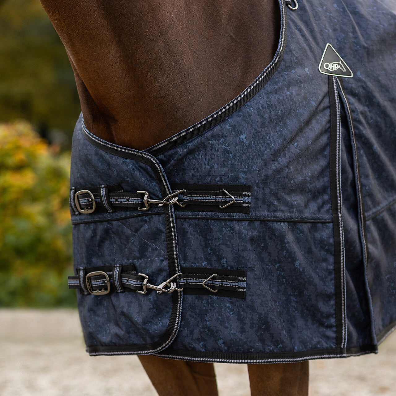 QHP Turnout Rug Collection Half Neck 150 g.