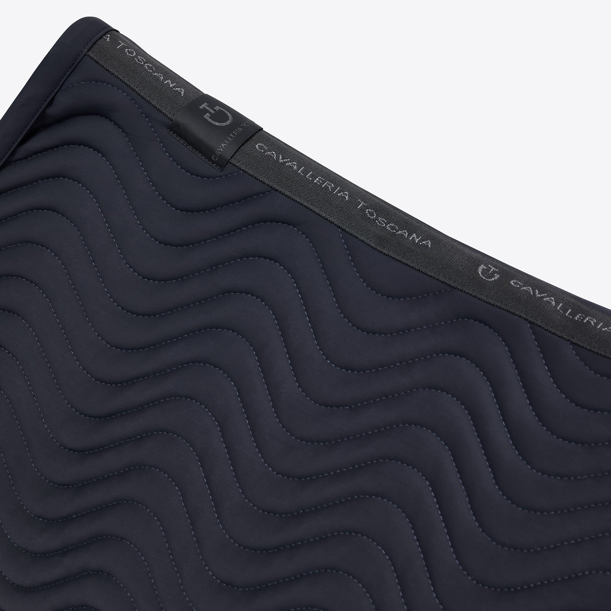 ct-quilted-wave-jersey-dressage-underlag-k-b-ct-her-dyr-i-centrum