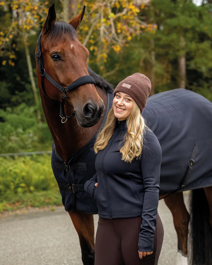 QHP Avenna Beanie