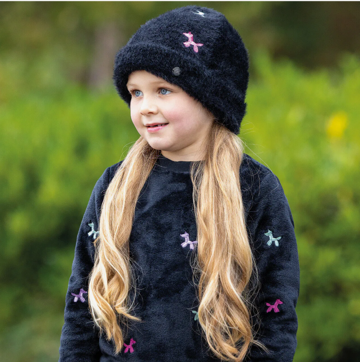 QHP Isalyn Beanie