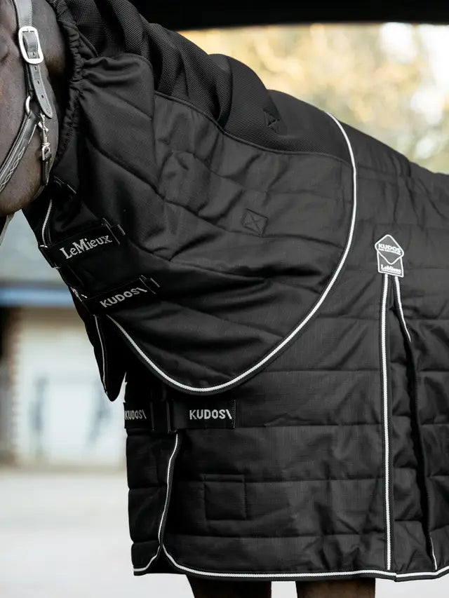 LeMieux Kudos ClimaCore Stable Rug 100g. Med Hals