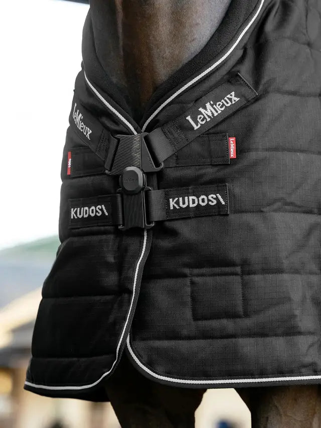 LeMieux Kudos ClimaCore Stable Rug 100g. Med Hals