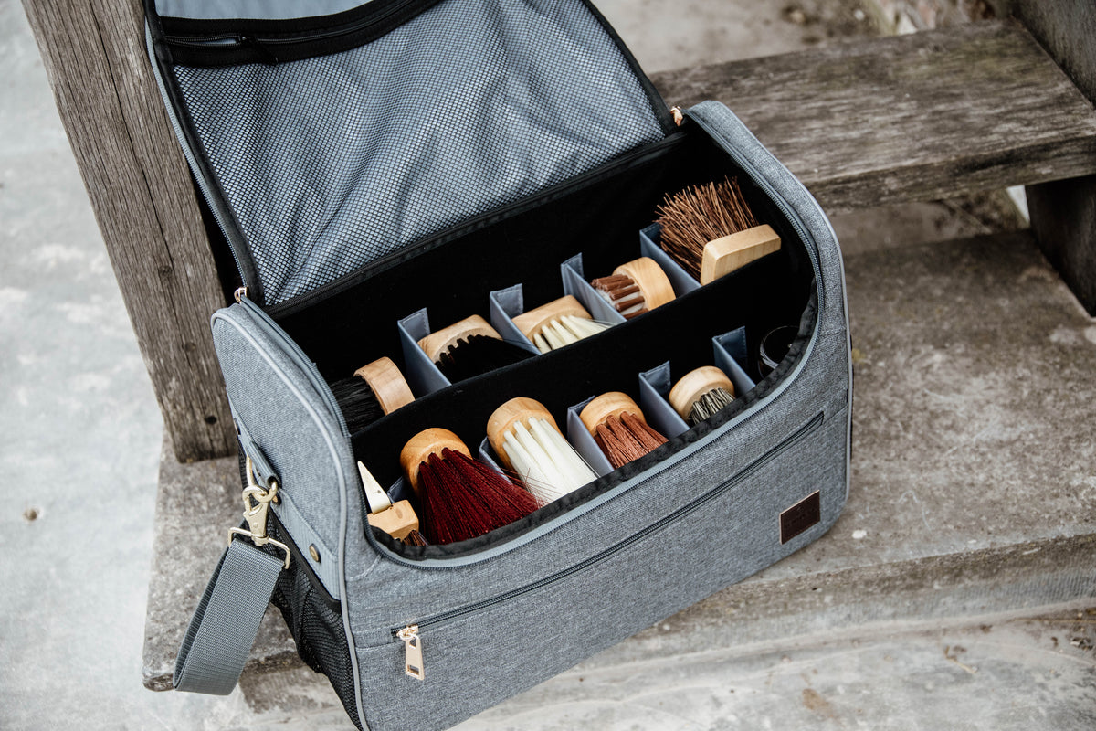 Kentucky Grooming Bag