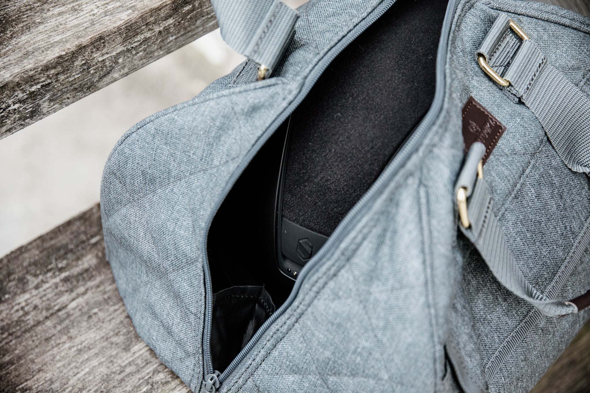 Kentucky Helmet Bag