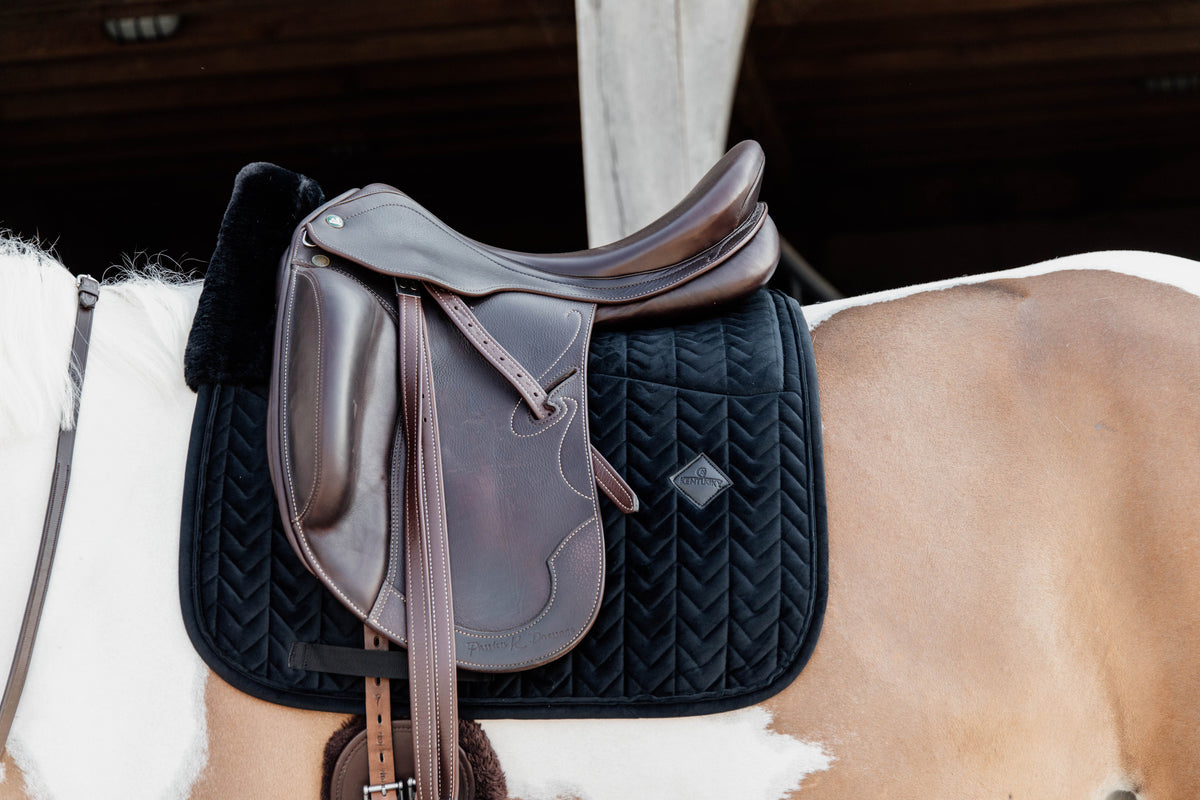 Kentucky Skin Friendly Saddle Pad Velvet Dressage