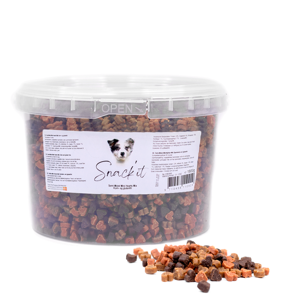 Snack'it Semi-Moist Mini Hearts Mix