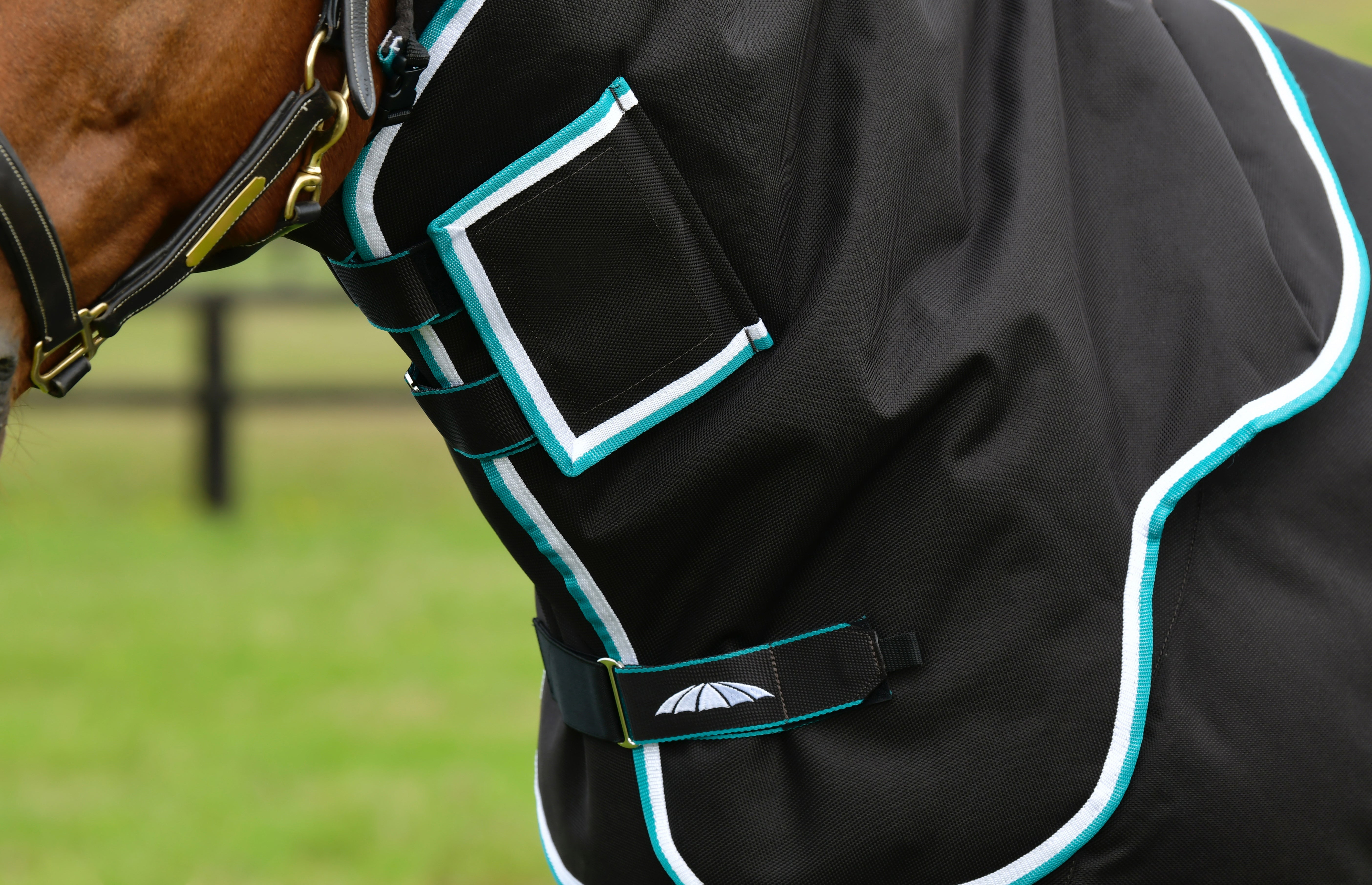 Weatherbeeta Comfitec Ultra Comfi Detach-A-Neck Medium - OUTLET