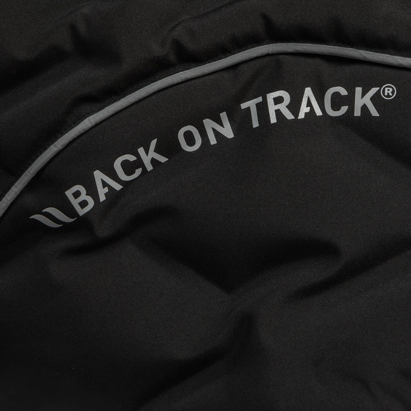 Back On Track Bay Vinterdækken, Høj Hale