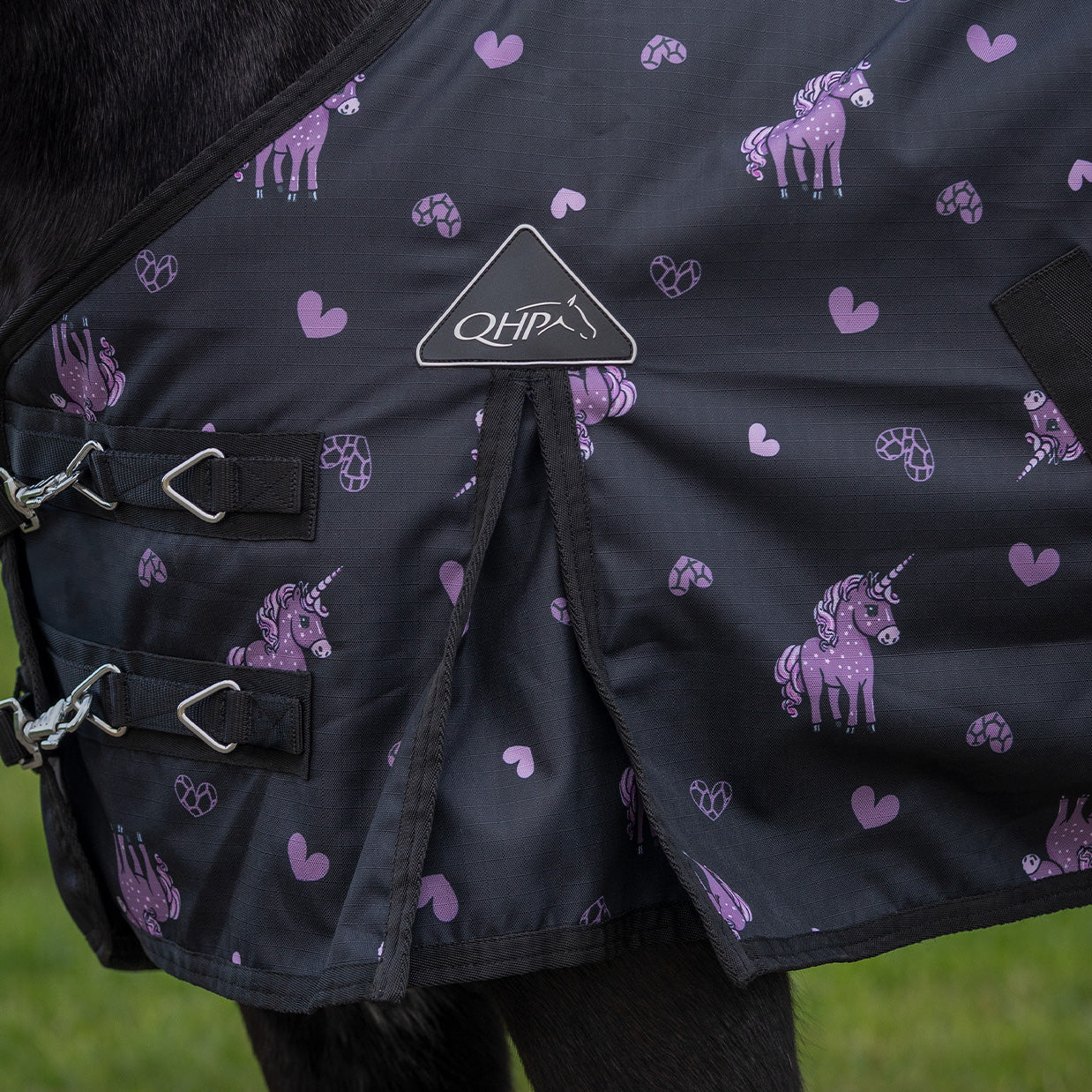 QHP Lize Turnout Rug 100g.