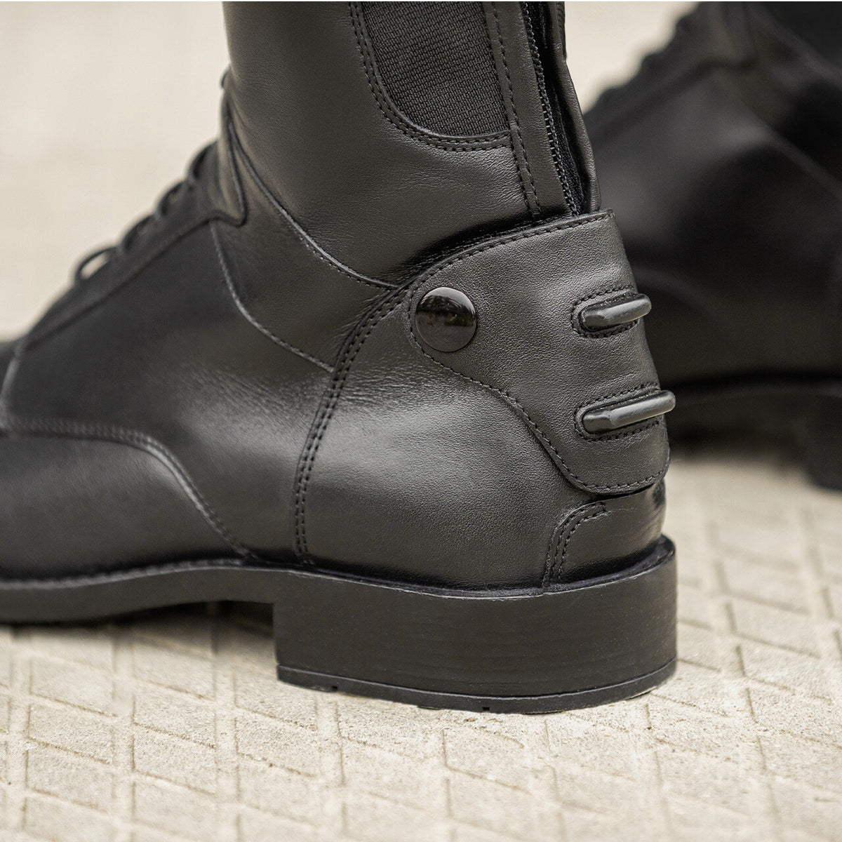 QHP Elyria Riding Boot
