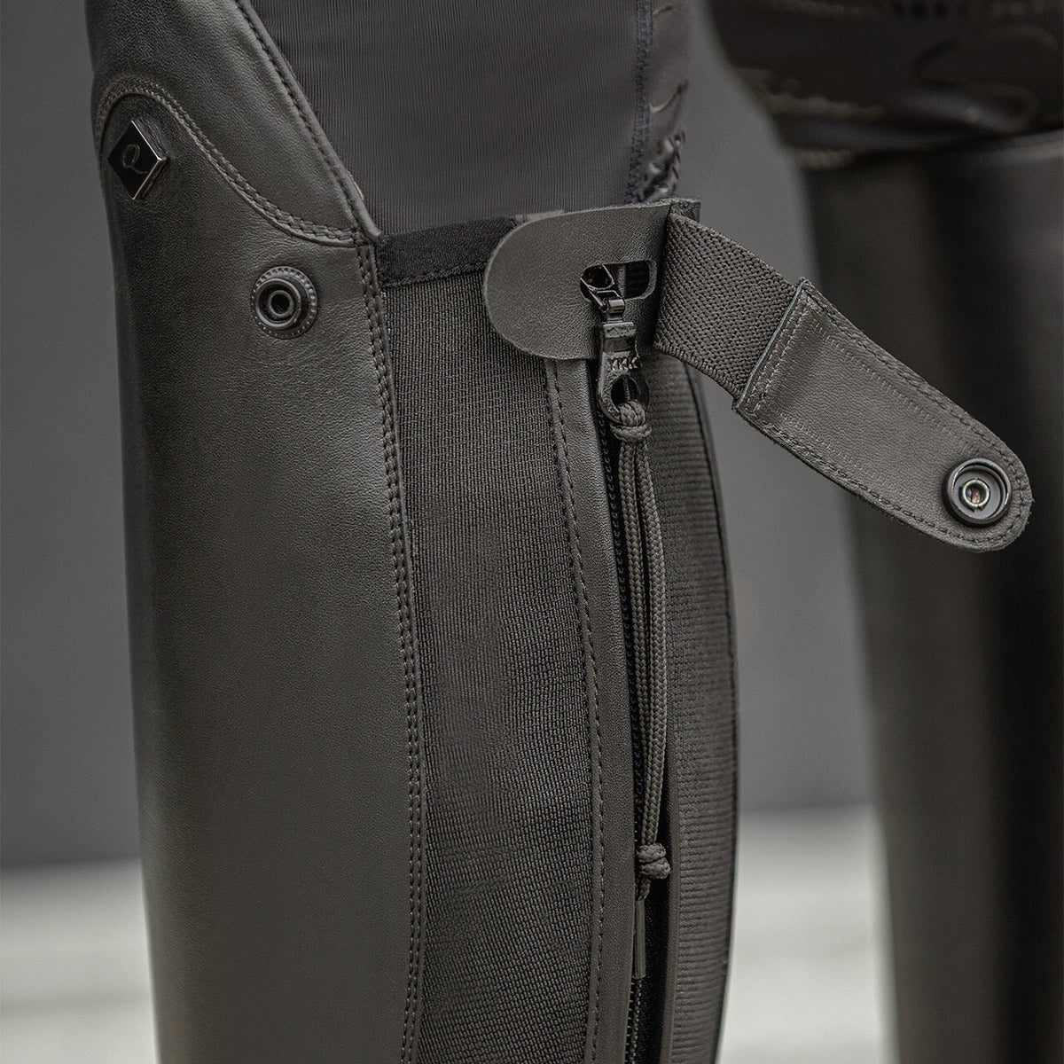 QHP Elyria Riding Boot