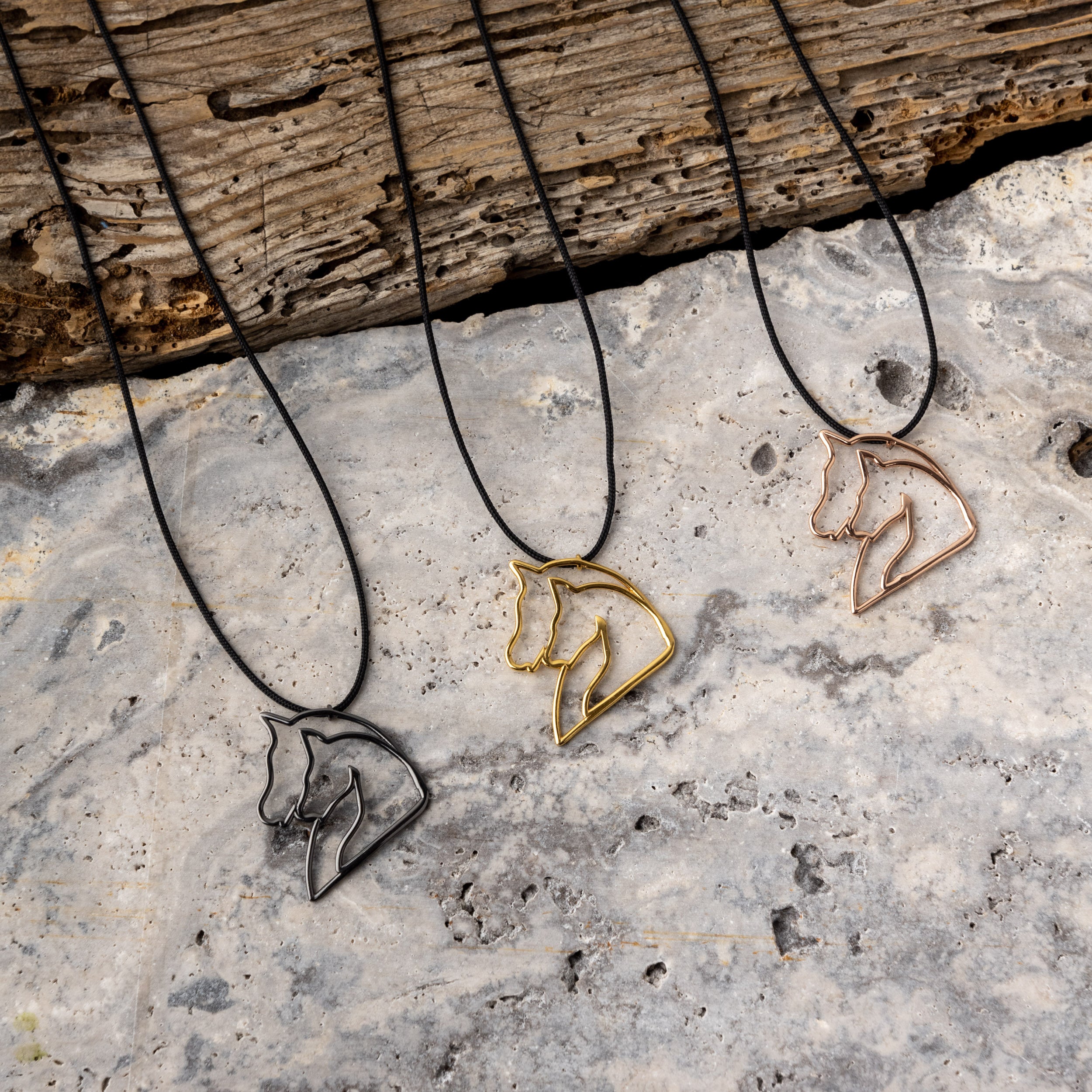 Jo´s Stering Silver Horses Necklace