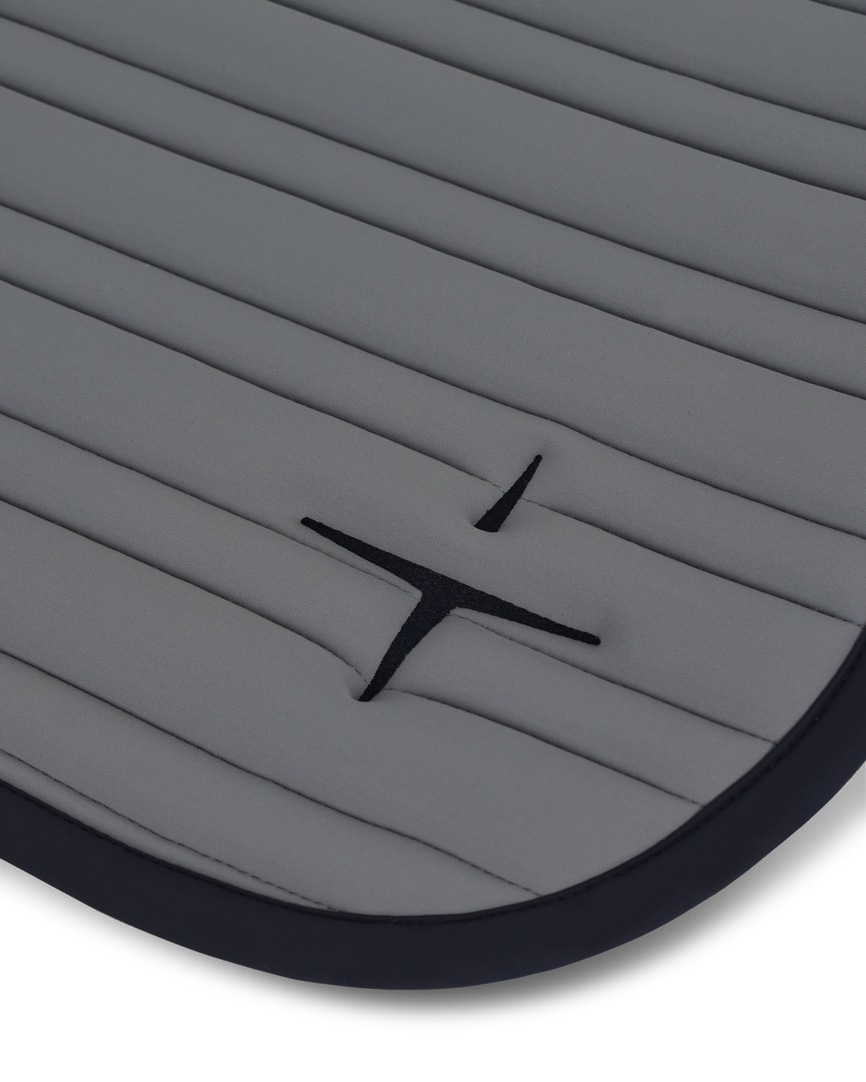 Trolle Projects Horizon Tech-Jersey Dressage Saddle Pad