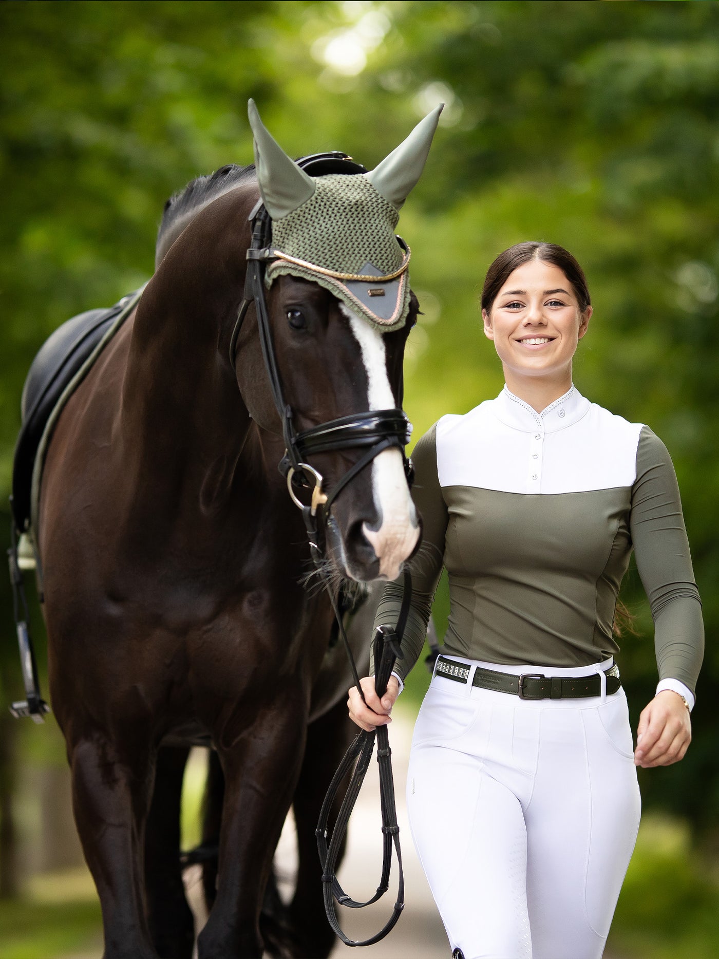 Equestrian Stockholm Striking Valley Hut