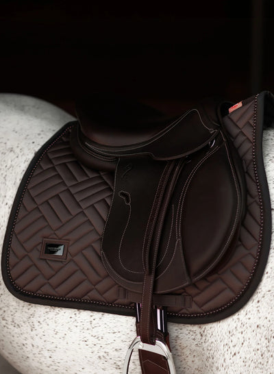 Equestrian Stockholm Mordern Mocha Springunderlag