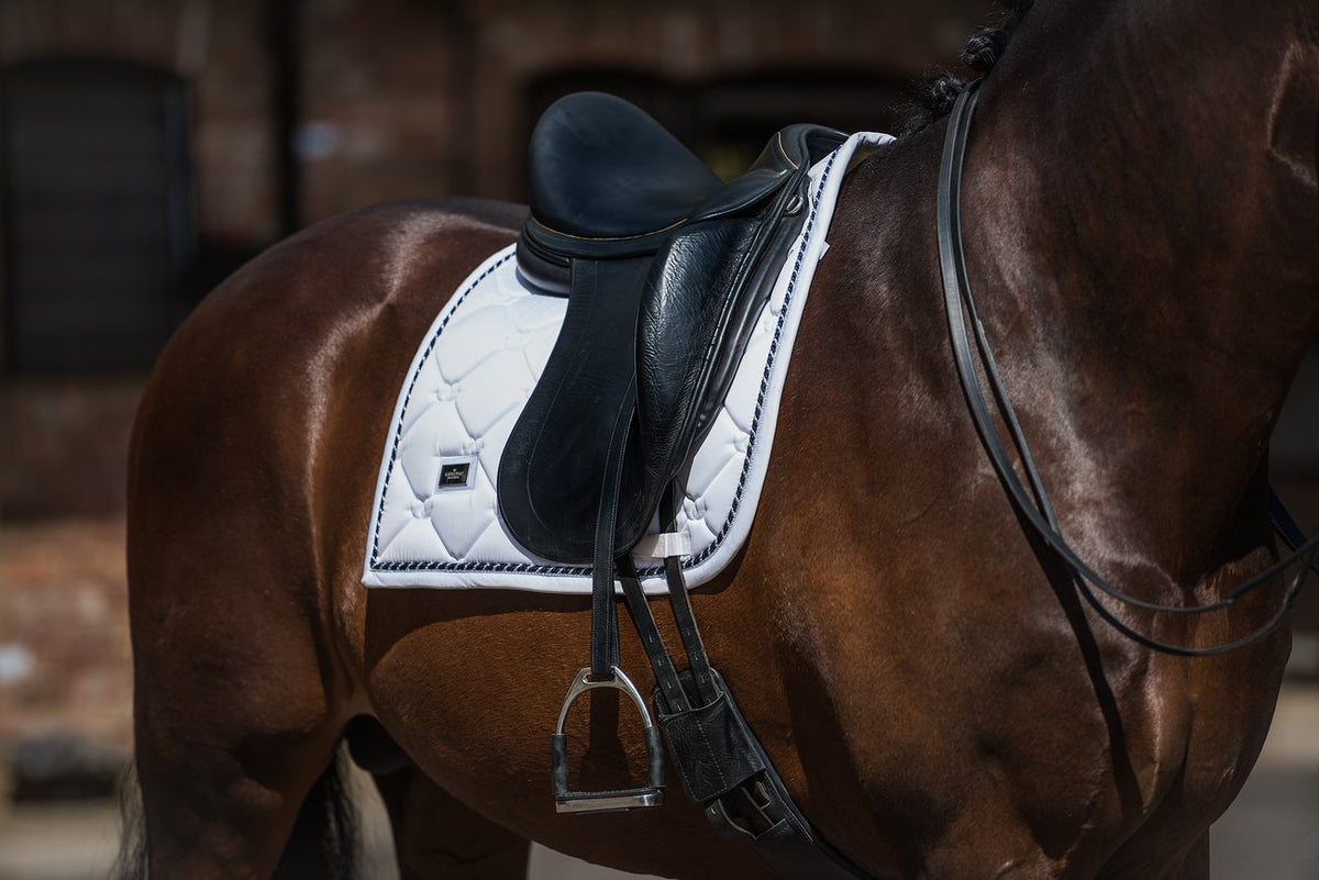 Equestrian Stockholm White Perfection Dressurunderlag